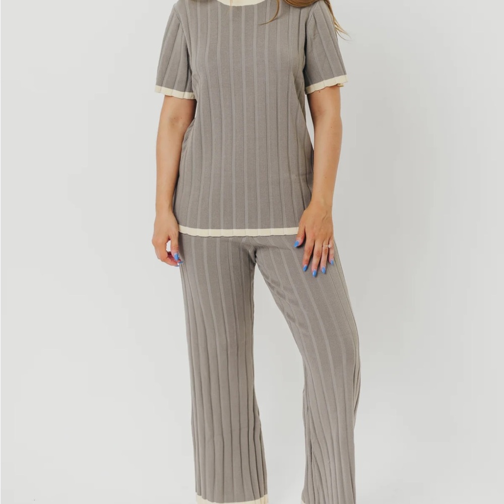 NWT Gray and Cream Women's lounge Set